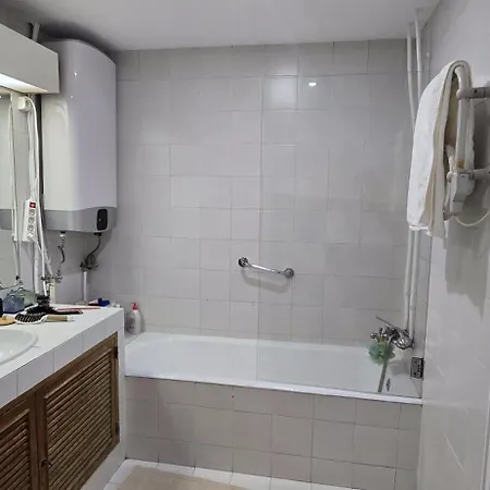 Appartamento Alvalade 4 Quartos Com Varanda *